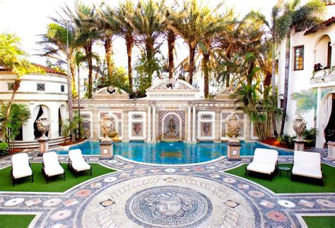 versace house restaurant miami|gianni's at versace mansion.